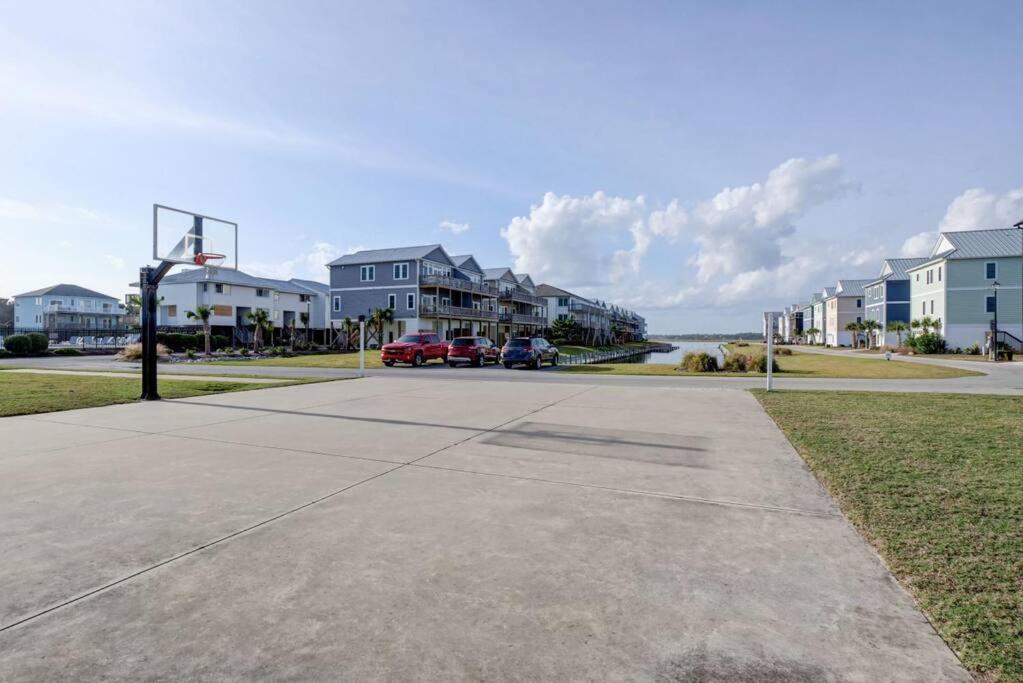 Waterfront*Steps To Beach*Boat Launch*Kayaks*Pools Villa Topsail Beach Exterior foto